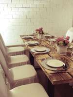 Holzbohlen-Tisch mieten Holzbohlen-Tisch mieten