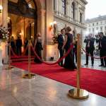 Personenleitsystem / Gurtpfosten mieten – Ansicht 12